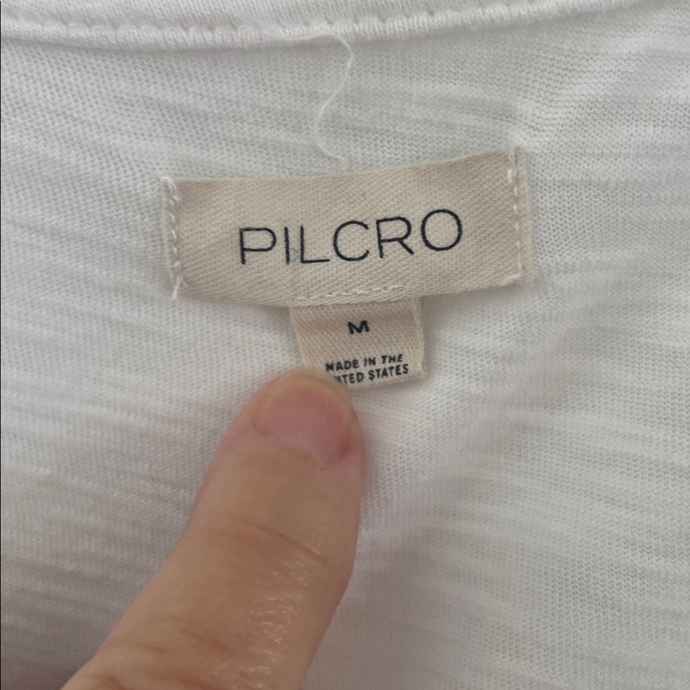 The Quinn V-Neck Tee by Pilcro - Picture 6 of 16